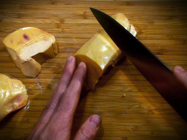 Préparer un foie gras frais pour le poêler